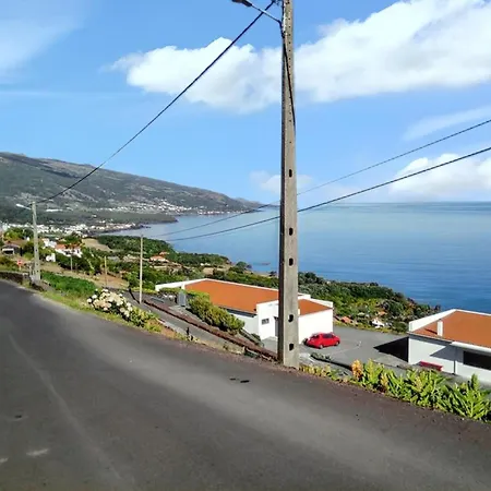 House With Sea View In Santo Amaro, 212 Sq M, Terrace Semesterbostad