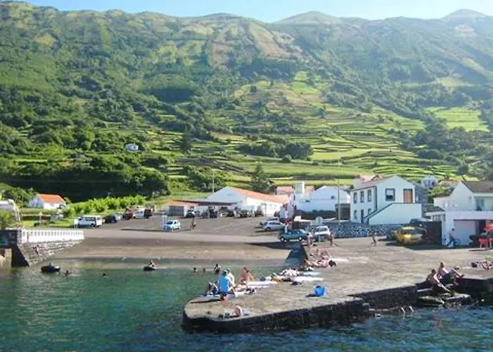 Semesterbostad House With Sea View In Santo Amaro, 212 Sq M, Terrace *