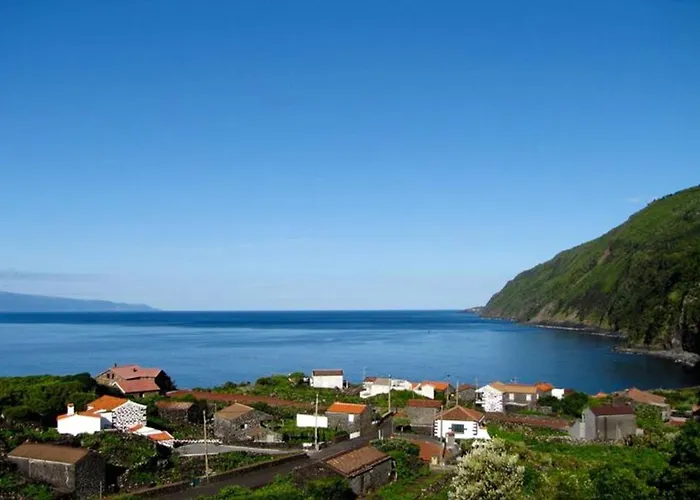 Semesterbostad House With Sea View In Santo Amaro, 212 Sq M, Terrace Santo Amaro (Azores)