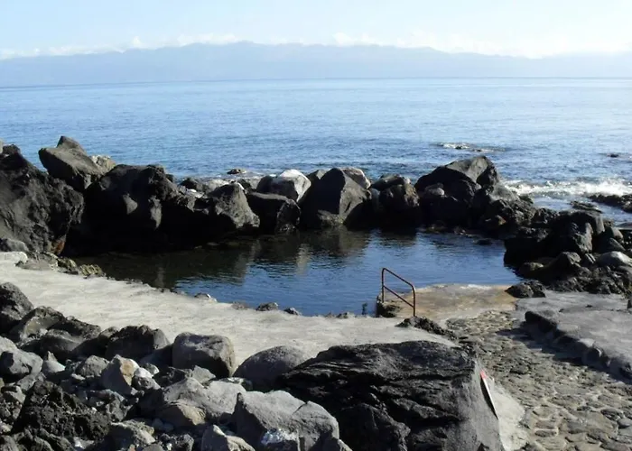 Semesterbostad House With Sea View In Santo Amaro, 212 Sq M, Terrace *