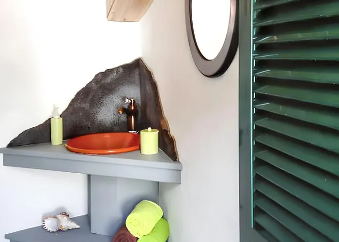 House With Sea View In Santo Amaro, 212 Sq M, Terrace * Santo Amaro (Azores)