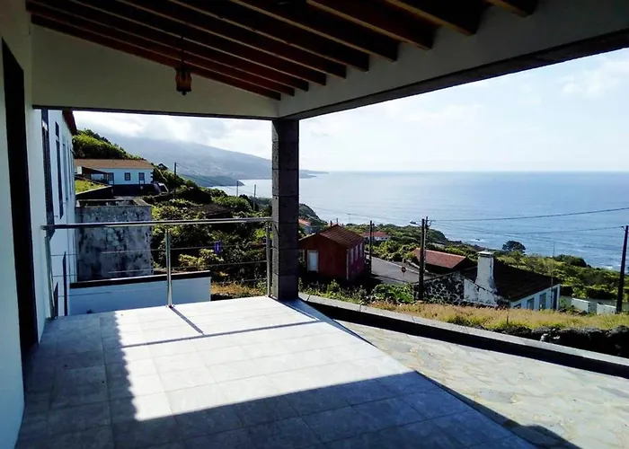 House With Sea View In Santo Amaro, 212 Sq M, Terrace *