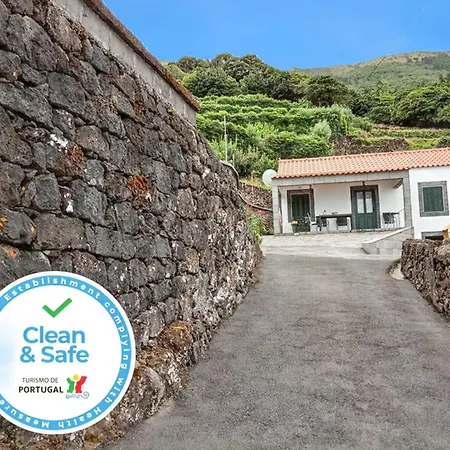 House With Sea View In Santo Amaro, 212 Sq M, Terrace Santo Amaro (Azores)