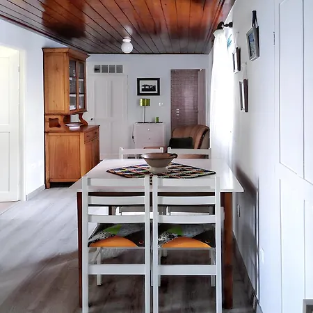 House With Sea View In Santo Amaro, 212 Sq M, Terrace * Santo Amaro (Azores)