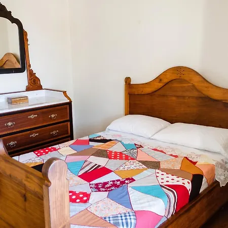 Hébergement de vacances House With Sea View In Santo Amaro, 212 Sq M, Terrace