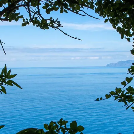 House With Sea View In Santo Amaro, 212 Sq M, Terrace Hébergement de vacances Santo Amaro (Azores)